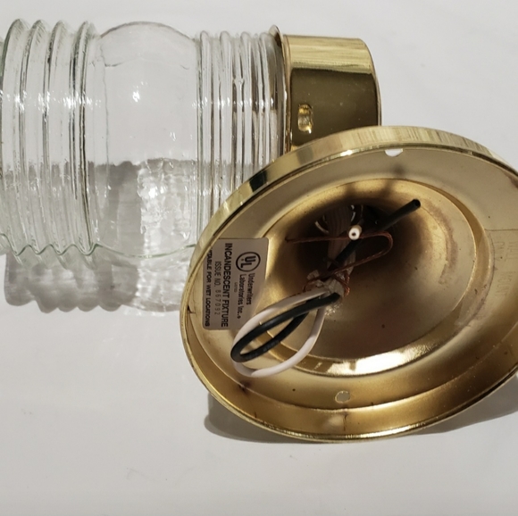 LIGHTING - Picture 1 of 6